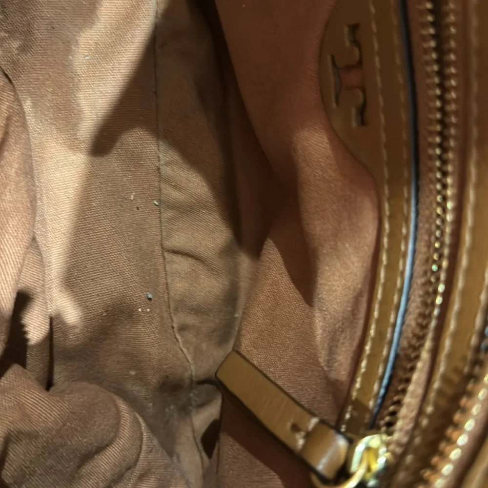 Tory Burch Gemini Link Patent Cross-body bag - Picture 4 of 4